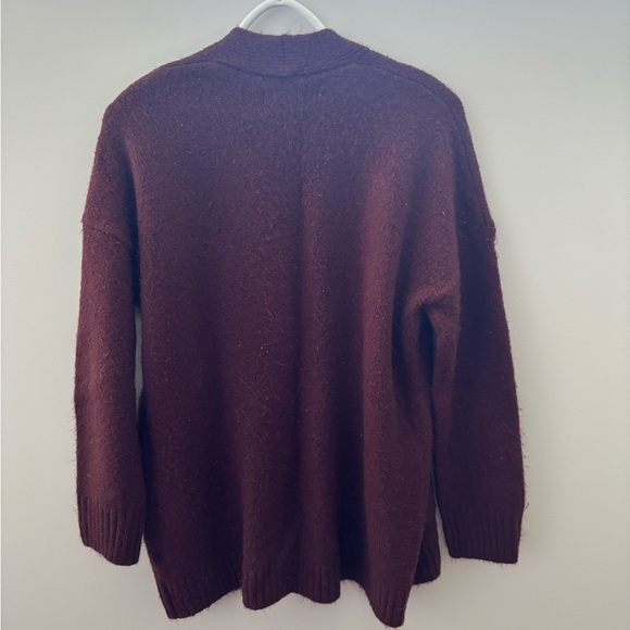 Old Navy Women's Burgundy Cardigan - Picture 3 of 5